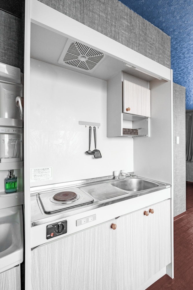アパートメント 専用キッチン1 | SILK COURT 402