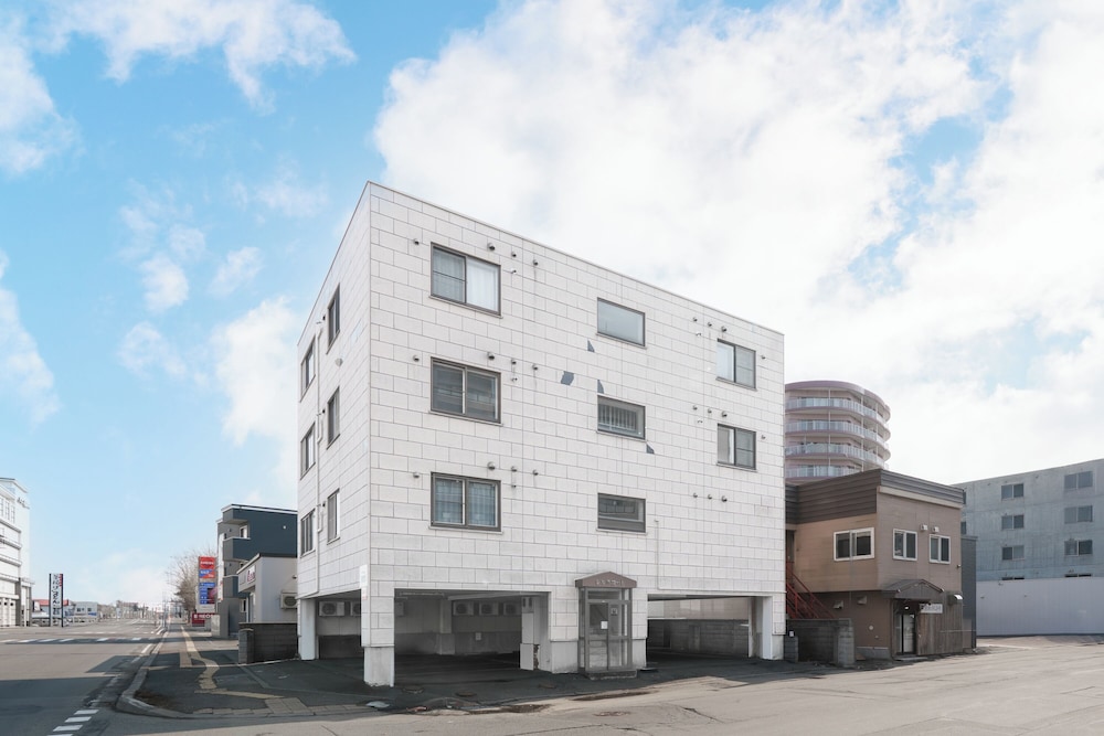 外観1 | SILK COURT 402