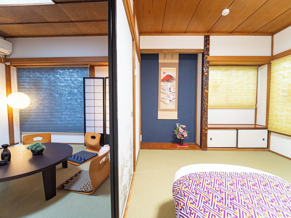 客室1 | STATION SIDE 113