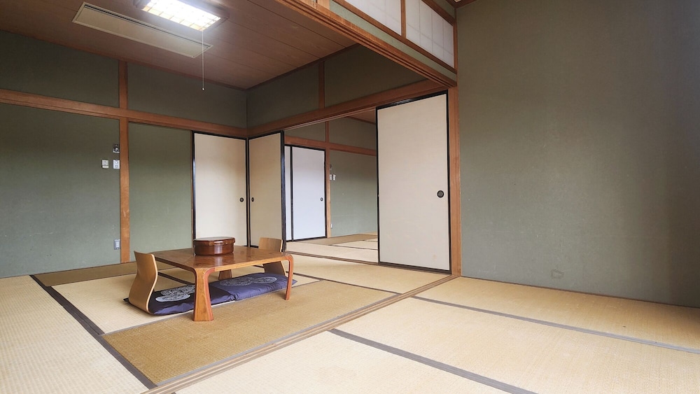 デラックス ルーム 客室1 | リブマックスリゾート越後湯沢ANNEX