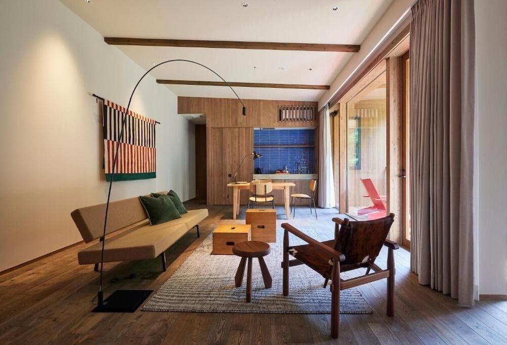 ベーシック ツインルーム バルコニー ガーデンビュー リビング エリア0 | HACIENDA VISON HOTEL (ハシェンダ ヴィソン ホテル)