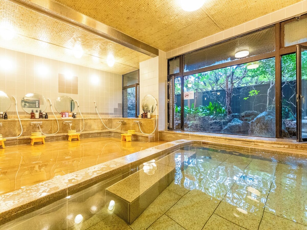 [和モダンJrスイート]専用テラス付　客室専用露天風呂 温泉0 | リブマックスリゾート城ヶ崎海岸