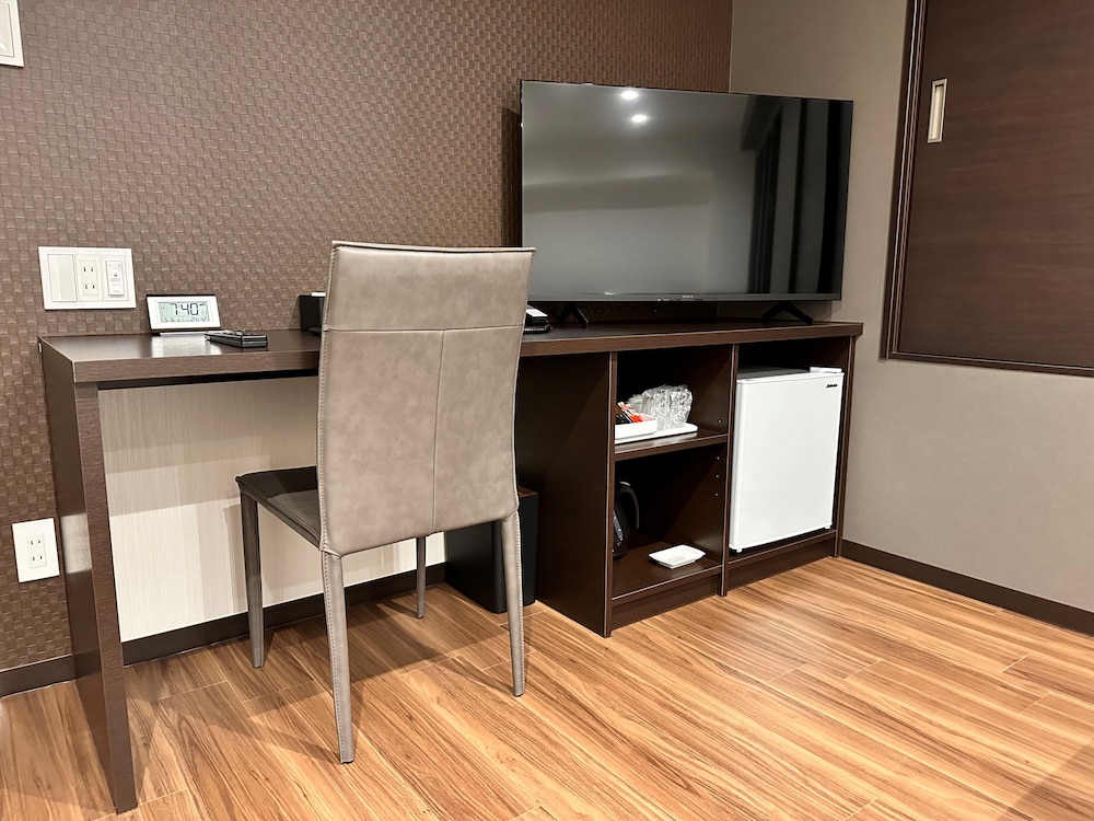 デラックス ツインルーム 禁煙 客室1 | リフテル 大阪空港前 （伊丹）