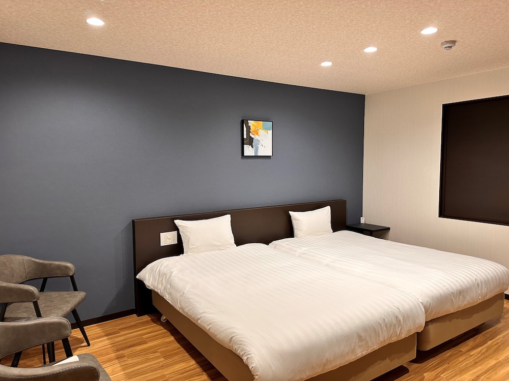 ベーシック ツインルーム 禁煙 | リフテル 大阪空港前 （伊丹）