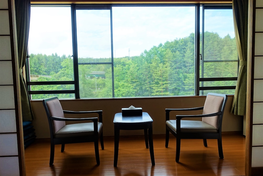 和室（禁煙）バス・トイレ付 客室3 | 新安比温泉 静流閣