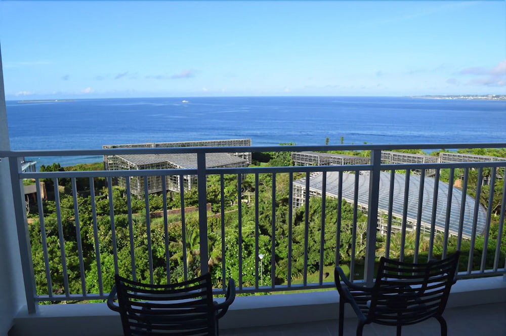 [オーシャンビュー] プレミアムキング(1~2名様)55平米 バルコニー0 | ウィステリア コンドミニアム リゾート