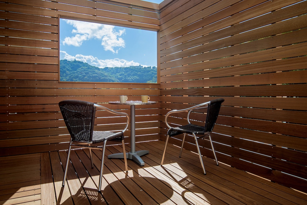 客室1 | レクトーレ 熱海小嵐 (TKP Hotels & Resorts)