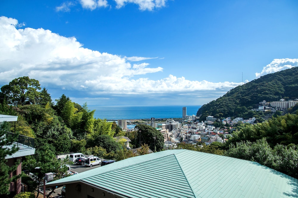 和洋室ツインルーム (Bタイプ) ビーチ / オーシャン ビュー0 | レクトーレ 熱海小嵐 (TKP Hotels & Resorts)