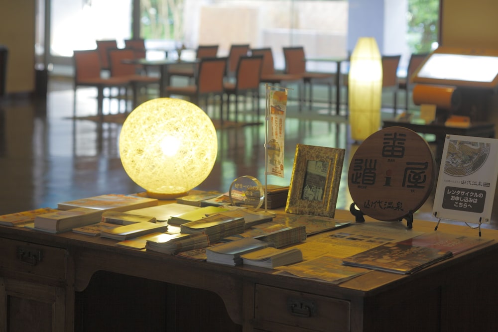 コンシェルジュ デスク1 | 温泉めい想倶楽部 富士屋旅館 コンシェルジュ デスク1 | 温泉めい想倶楽部 富士屋旅館