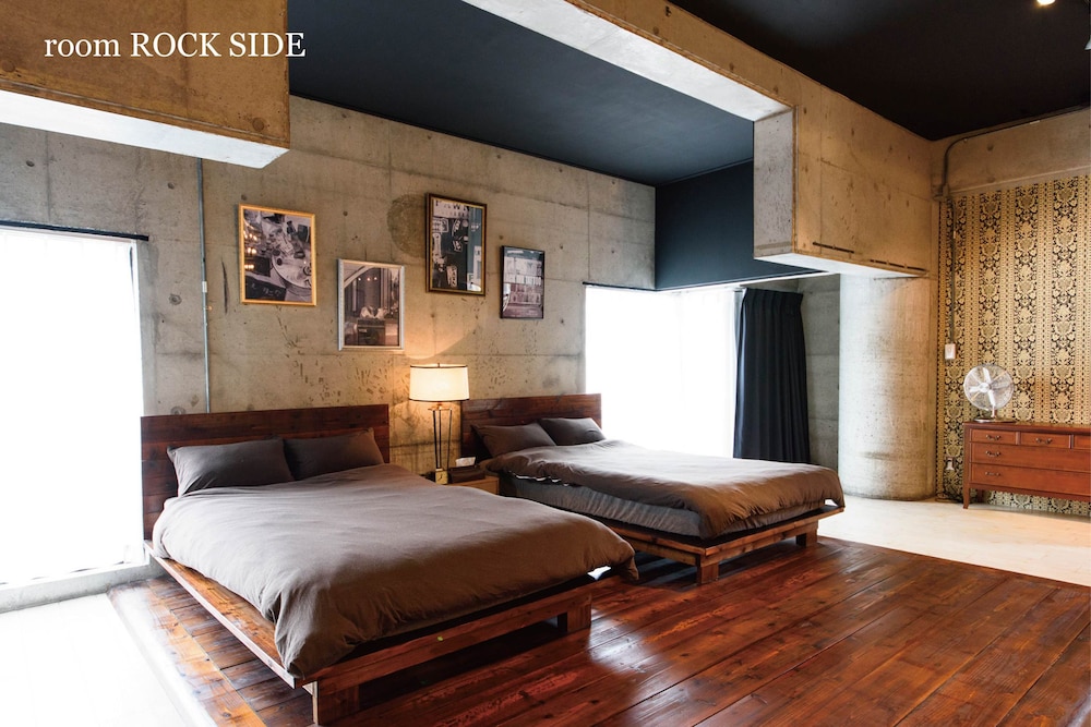 客室1 | トリップショットホテルズ・コザ