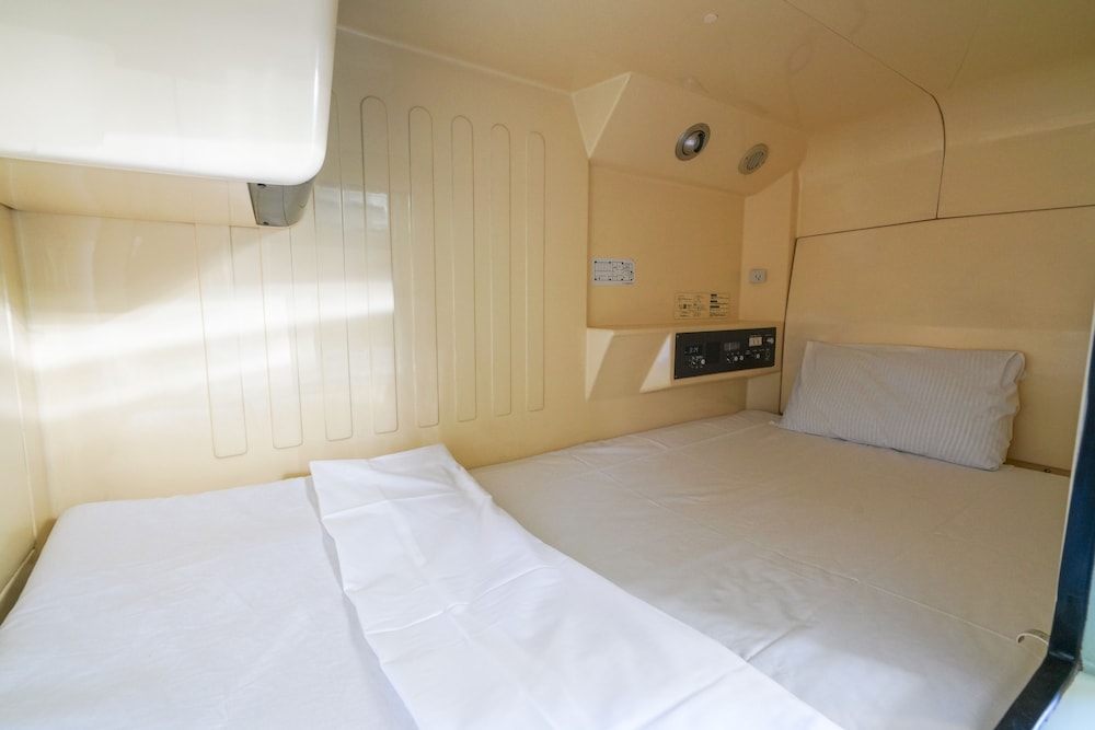 カプセルルーム2室 女性限定 客室8 | カプセルイン浜松町