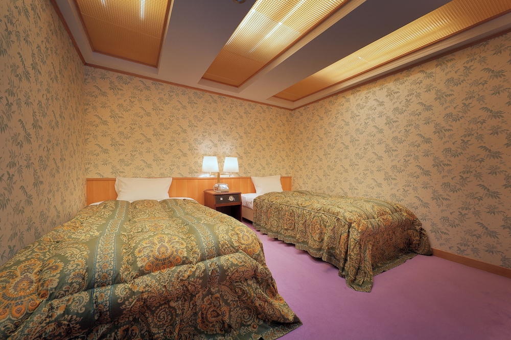 ロイヤルルーム 客室3 | ホテル サンシャイン鬼怒川