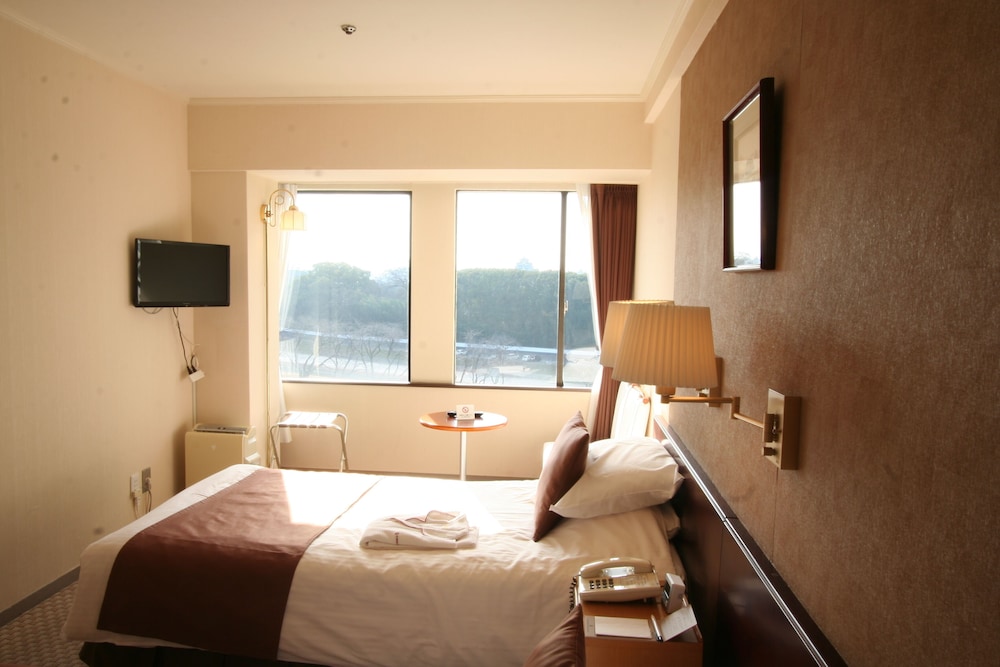 ツインルーム シングルベッド 2 台 禁煙 客室4 | 岡山プラザホテル