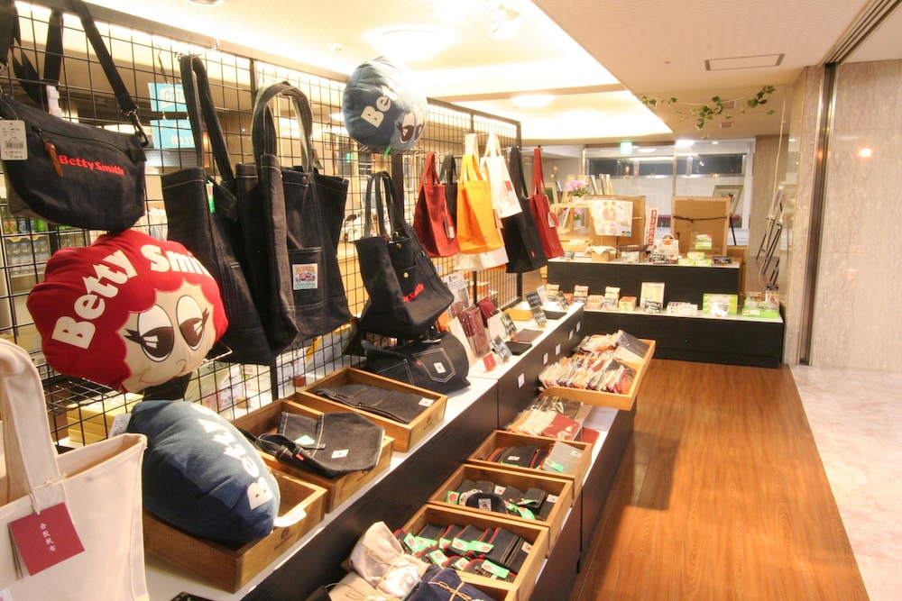 ギフト ショップ1 | 岡山プラザホテル