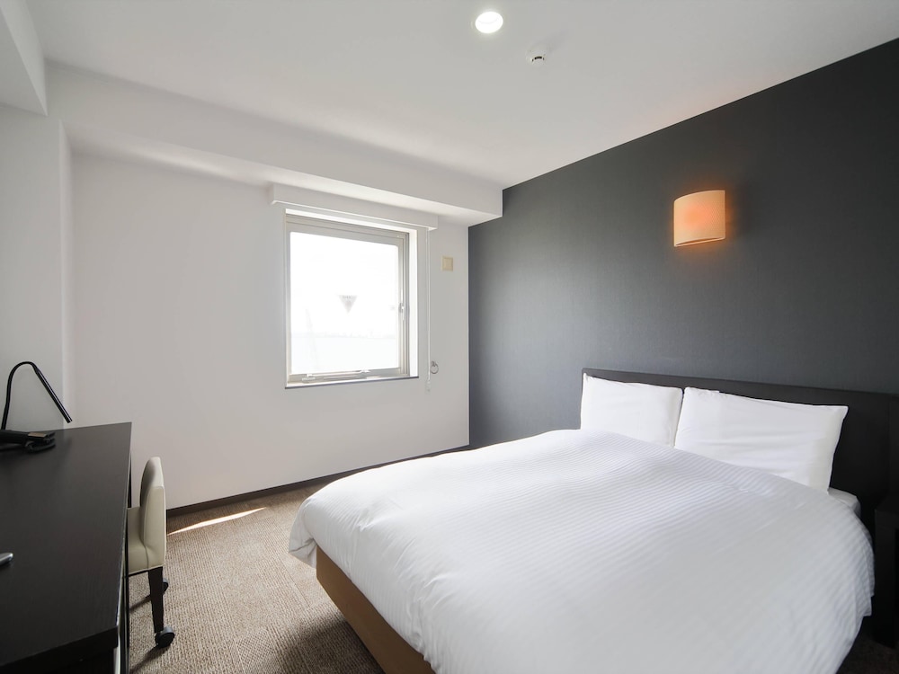 スタンダード ルーム ダブルベッド 1 台 禁煙 | コンフォートイン 鹿児島谷山