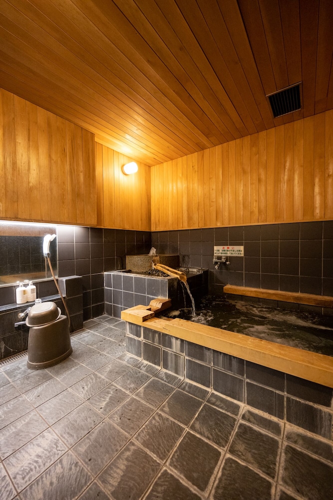 ツインルーム　共用バスルーム　山側 バスルーム0 | 蔵王ロッジスコーレ