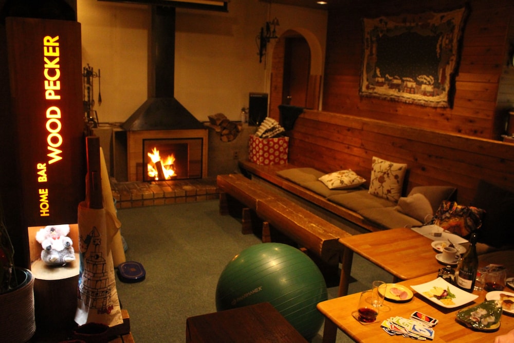 ツインルーム　共用バスルーム　山側 リビング エリア0 | 蔵王ロッジスコーレ