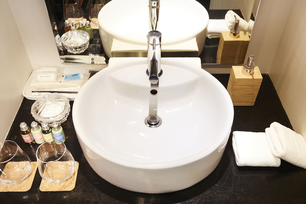 絶景 オーシャンビューモダンコーナーツイン 禁煙 (43sqm) | リラックスリゾートホテル