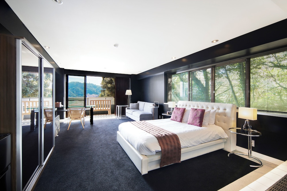 絶景 オーシャンビューモダンコーナーダブル 禁煙 (43sqm) | リラックスリゾートホテル