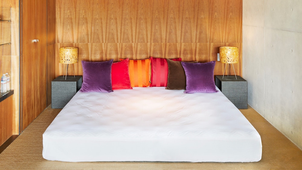 <離れ客室> 天然温泉かけ流し露天風呂付ヴィラ 禁煙 (87sqm) リビング エリア0 | リラックスリゾートホテル