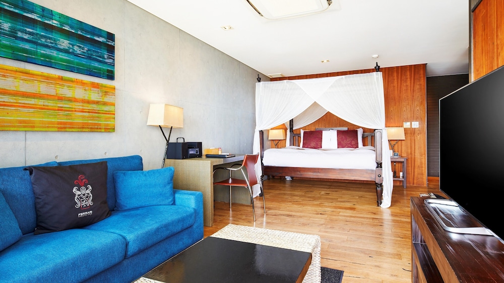 <離れ客室> 天然温泉かけ流し露天風呂付ヴィラ 禁煙 (48sqm) 客室1 | リラックスリゾートホテル