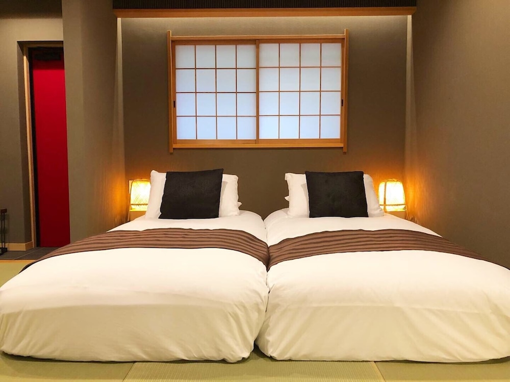 専用玄関付モダン和室 禁煙 (31sqm) 客室1 | リラックスリゾートホテル