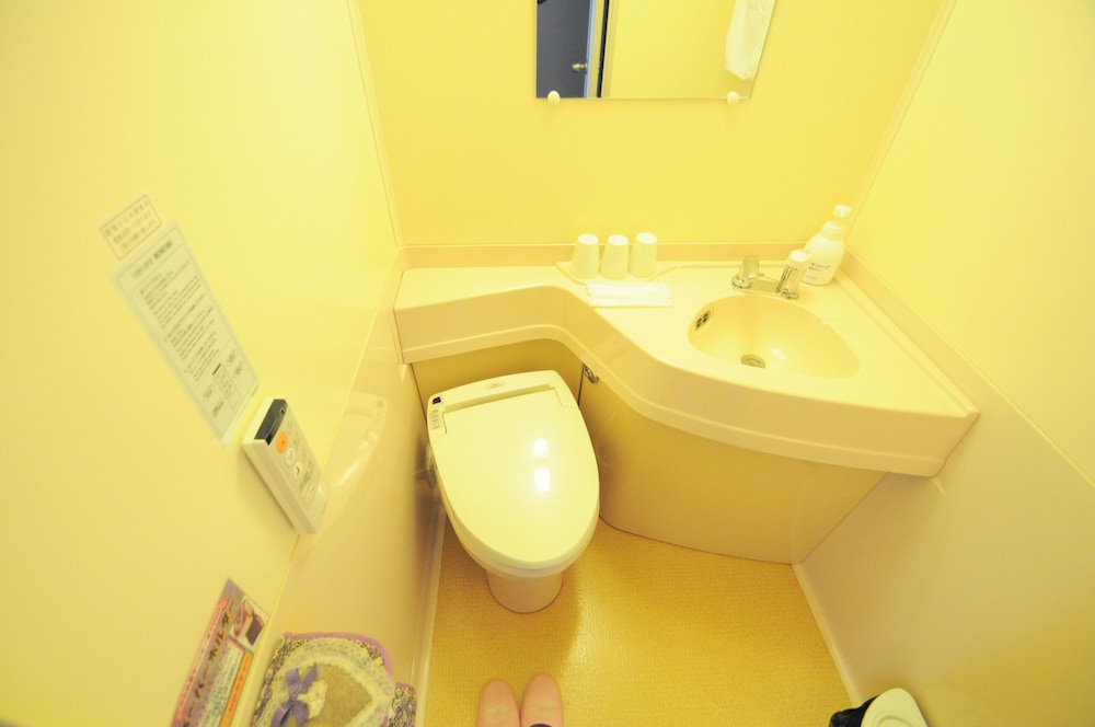 スタンダード ツインルーム 禁煙 バスルーム0 | ハイランドふらの