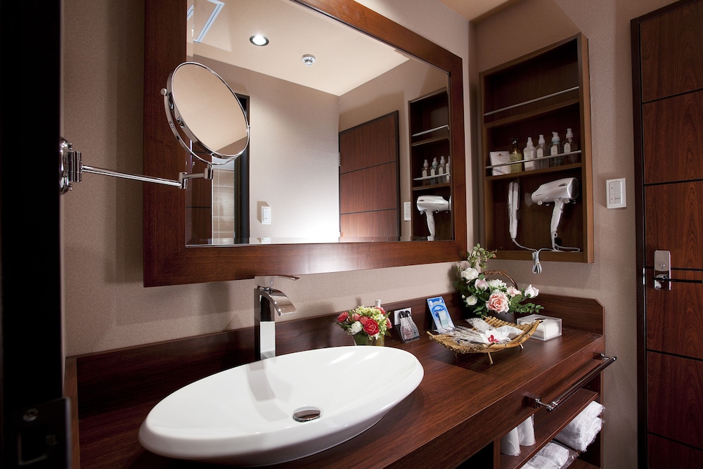 デラックス ルーム バスルームのシンク0 | ホテルアルファ京都 - アダルト オンリー