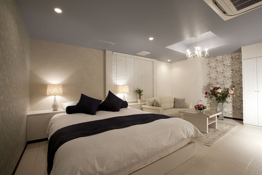 デラックス ルーム 客室6 | ホテルアルファ京都 - アダルト オンリー