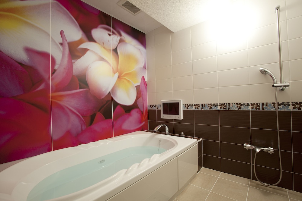 デラックス ルーム バスルーム1 | ホテルアルファ京都 - アダルト オンリー