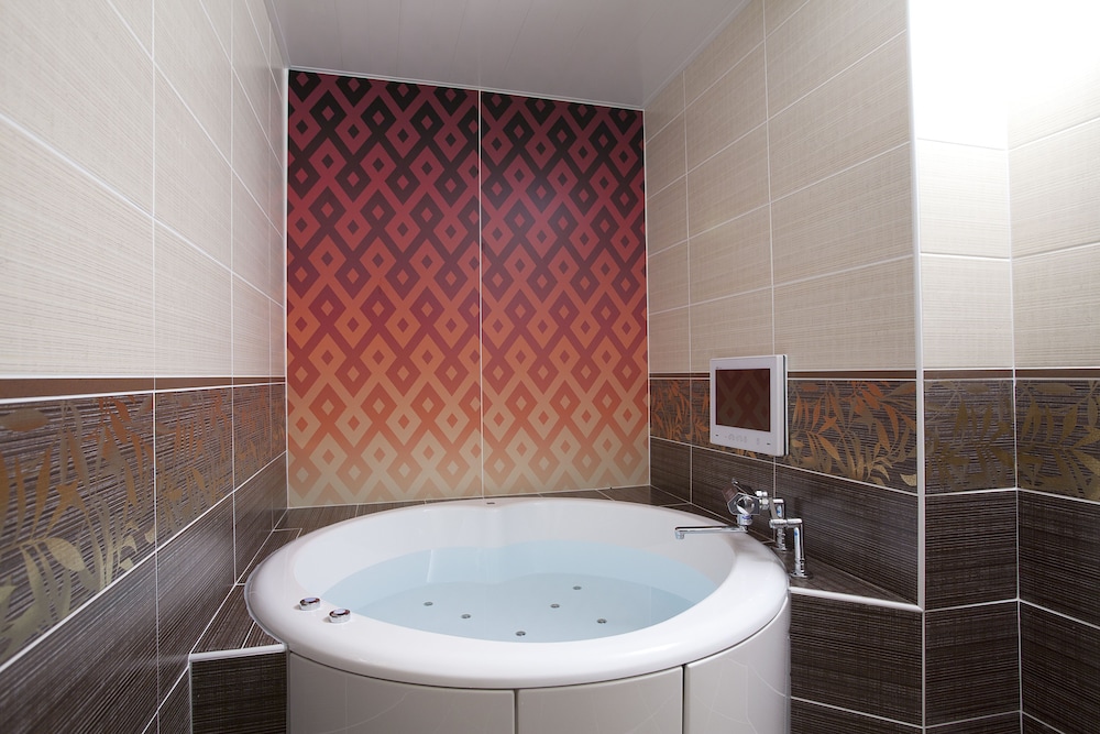 デラックス ルーム ジェットバス2 | ホテルアルファ京都 - アダルト オンリー