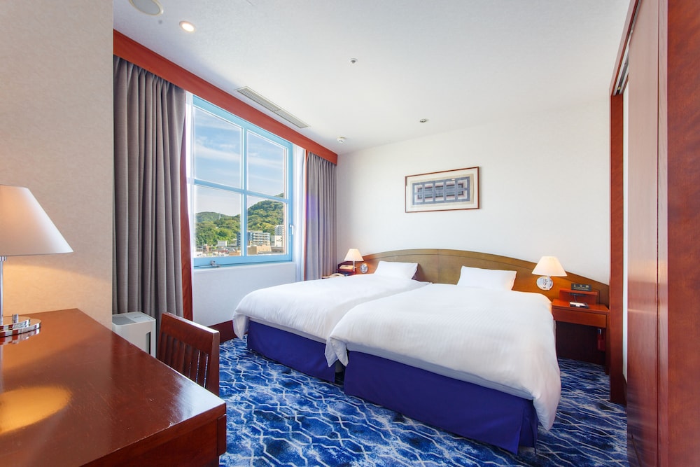 クラブラウンジアクセス付き　シャークアイデラックスツイン (40平米)　門司港レトロビュー　禁煙 客室2 | プレミアホテル門司港