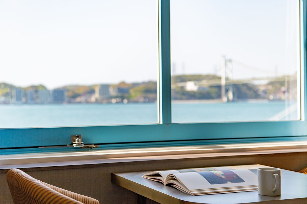 ツインルーム(23平米)　オーシャンビュー　禁煙 部屋からの景観1 | プレミアホテル門司港