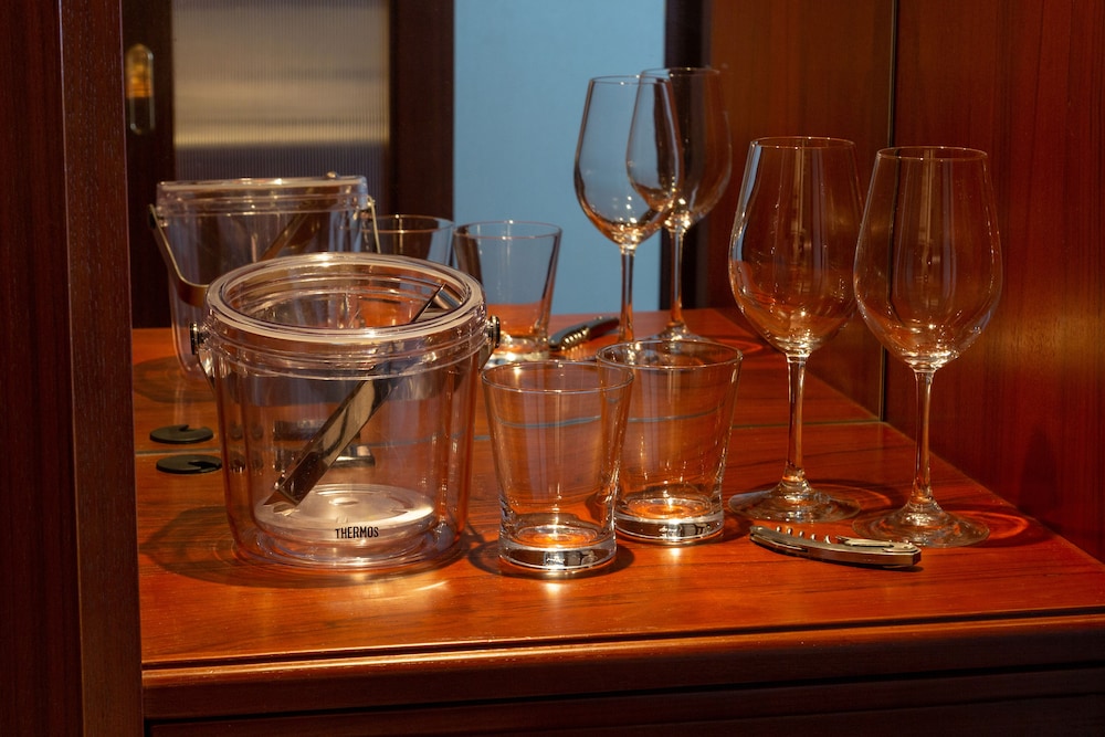 クラブラウンジアクセス付き　プレミア海峡デラックスツイン(34平米) 禁煙 客室の設備とサービス5 | プレミアホテル門司港