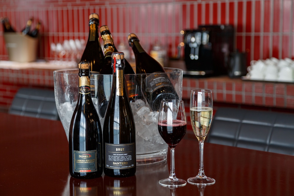 クラブラウンジアクセス付き　プレミア海峡デラックスツイン(34平米) 禁煙 客室の設備とサービス11 | プレミアホテル門司港