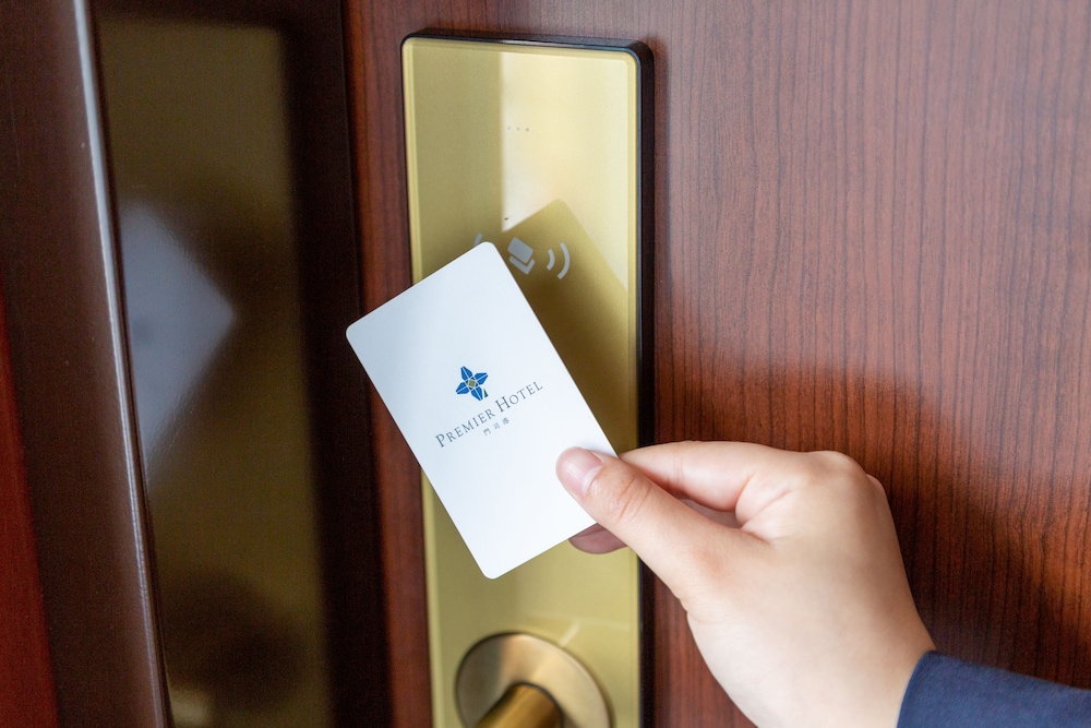 クラブラウンジアクセス付き　プレミア海峡デラックスツイン(34平米) 禁煙 客室の設備とサービス9 | プレミアホテル門司港