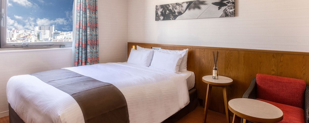 スーペリアダブルルーム 禁煙 | ホテルグレイスリー那覇