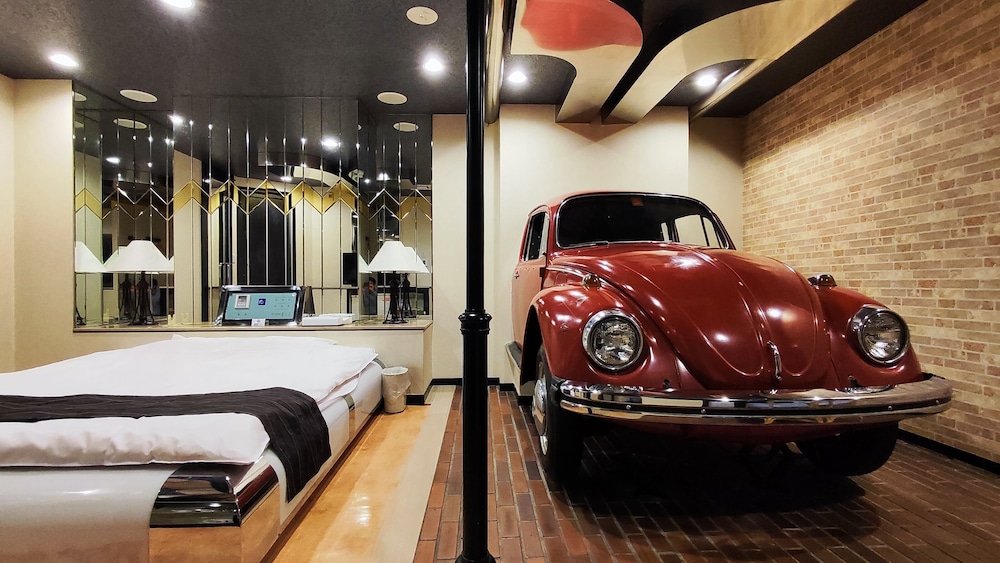 デザイン ダブルルーム キングベッド 1 台 禁煙 客室1 | ホテル パブリックジャム