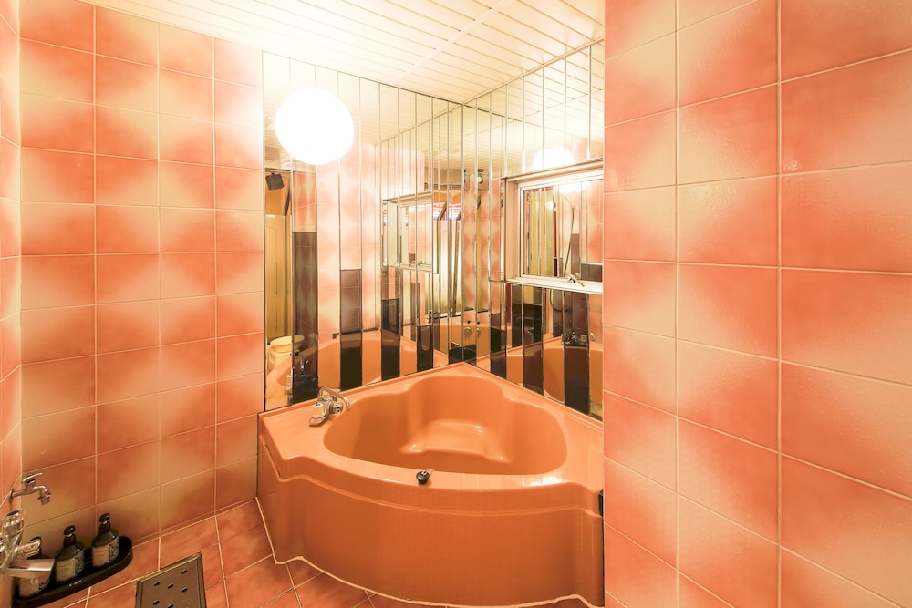 スタンダード トリプルルーム 禁煙 バスルーム3 | ホテル パブリックジャム