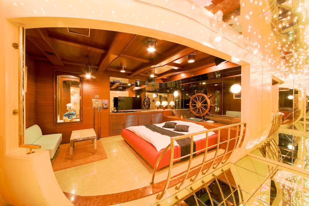 スタンダード トリプルルーム 喫煙可 | ホテル パブリックジャム