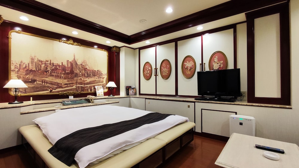 スタンダード ダブルルーム 喫煙可 客室1 | ホテル パブリックジャム