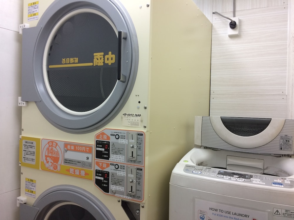 4 人部屋 共用バスルーム ランドリー0 | カサブランカ ゲストハウス