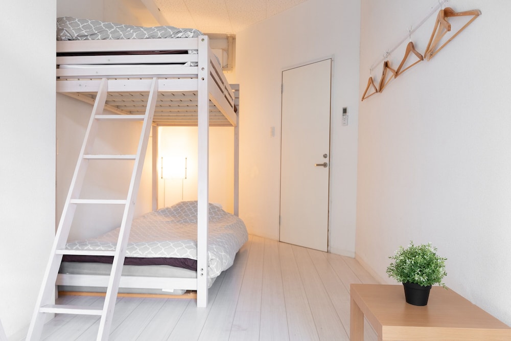 4 人部屋 共用バスルーム 客室3 | カサブランカ ゲストハウス