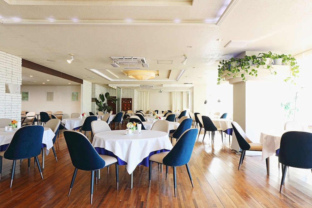 レストラン1 | サヤン・テラス HOTEL&RESORT レストラン1 | サヤン・テラス HOTEL&RESORT