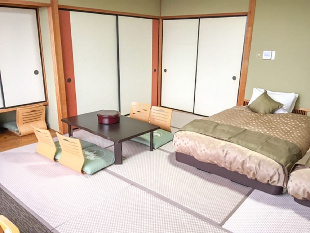 [和美麗ツイン + 広縁] 35平米 喫煙可 客室2 | リブマックスリゾート川治
