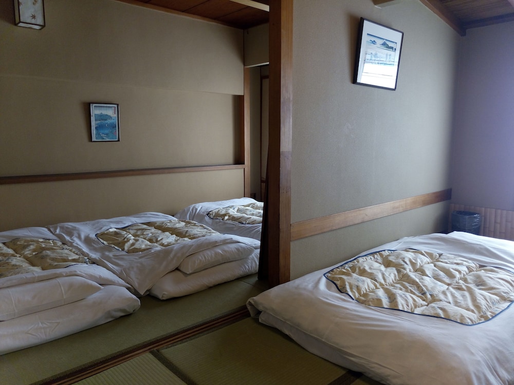 和室 4人部屋 | ホテル江戸屋