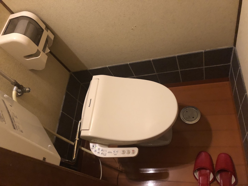 和室 4人部屋 バスルーム0 | ホテル江戸屋