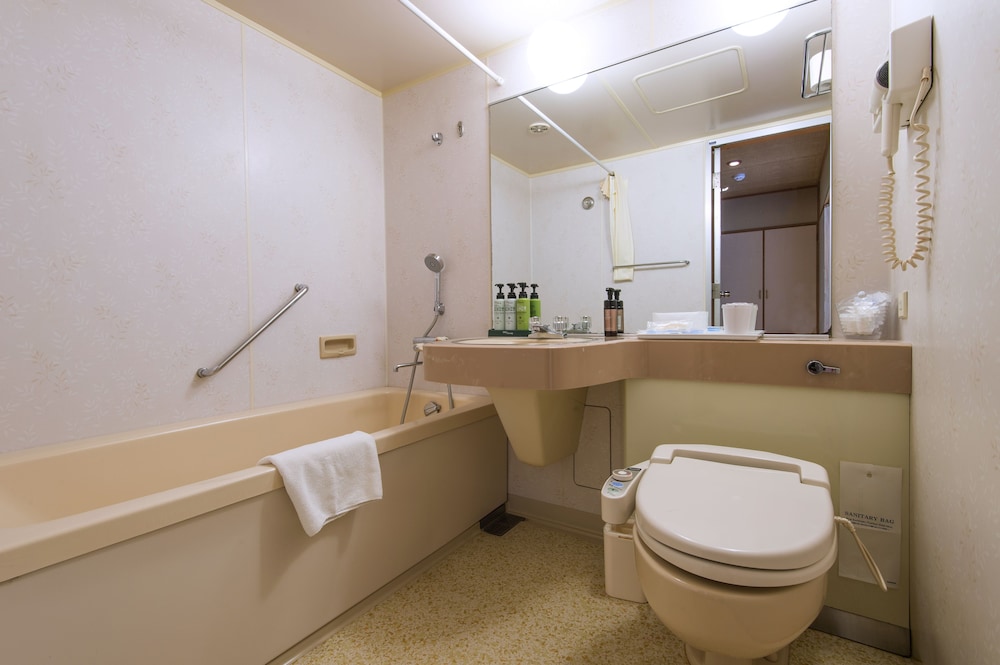 スーペリア ツインルーム 喫煙可 バスルーム3 | アートホテル旭川