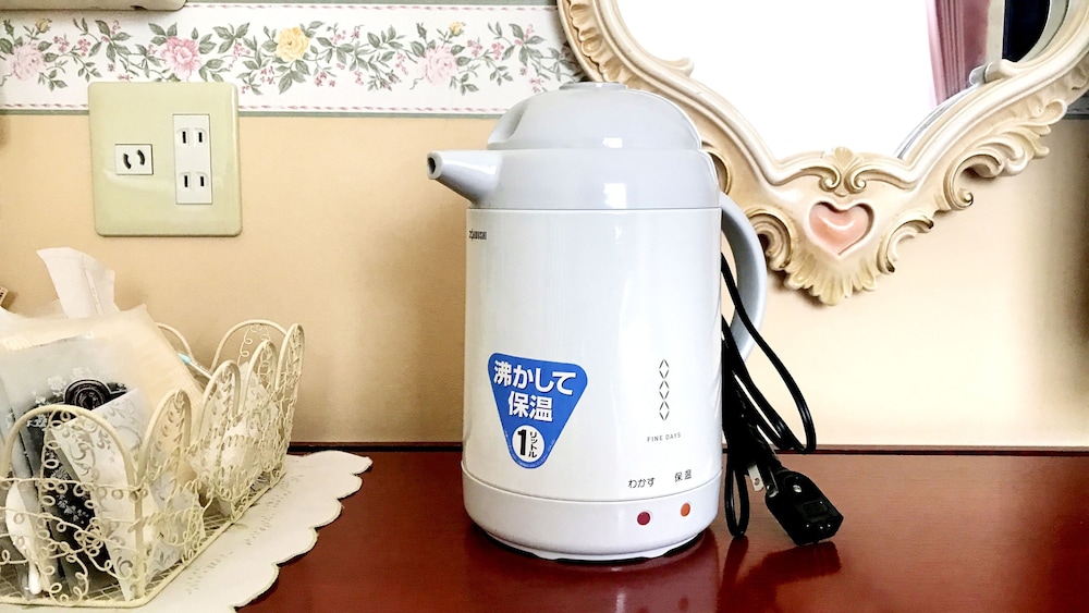ダブルルーム 専用バスルーム付 禁煙 客室の設備とサービス5 | ペンション パピィーテール