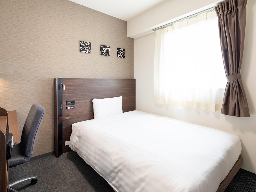 スタンダード ダブルルーム 禁煙 客室10 | コンフォートホテル和歌山